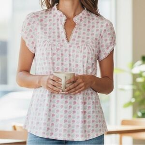 🎉HP🎉 Vintage Poema Y2K Women’s Petite Feminine Lace & Apple Printed Top